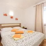 House Mari *