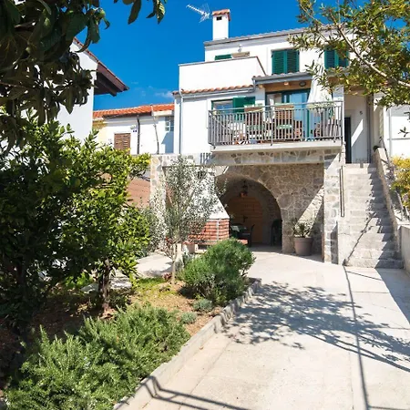 Vakantiehuis House Mari Punat